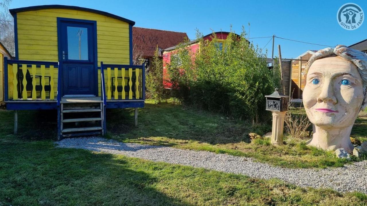Roulotte Et Jacuzzi De Rachel Au Domaine Du Reuze Vila Winnezeele Exterior foto